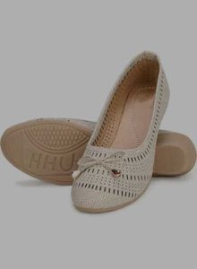 Elegant Beige Bow Ballerinas