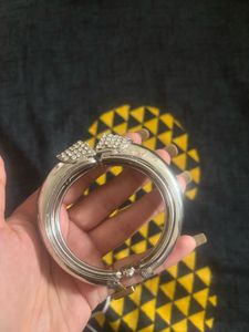 Sparkling Bow Bangle Bracelet