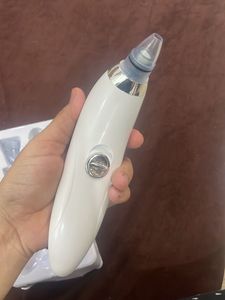 DermaSuction Pore Cleaning Device