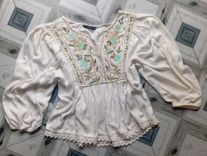 Off-White Embroidered Kurta Top