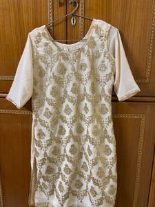 Elegant Embroidered Kurta