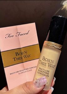 Too faced Born this way concealor - Vanilla