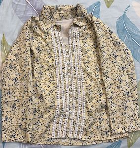 Floral Print Blouse with Lace Trim