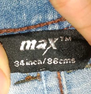 Light Wash Denim Capris