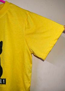Cute cropped Graphic Tees (Set of 2)