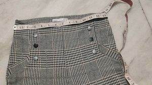 High-Waisted Plaid Skinny Pants