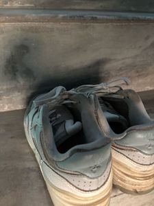 an white sneaker