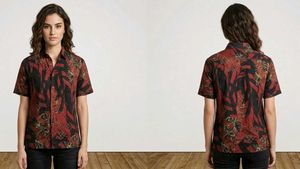 Stylish Tropical Print Button-Down Shirt