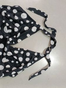 Knot White And Black Party Top