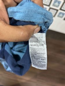 authentic gap t shirt