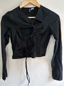 Black long Sleeve Ruched Cut-Out Crop Top