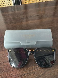 Stylish Black Chain Sunglasses