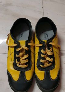 SLAZENGER Yellow &amp; Black Casual Sneakers