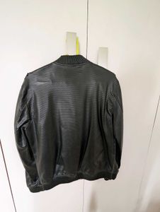 Stylish Black Leather Bomber Jacket