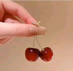 Cherry Drop Earrings🍒.