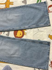 H&amp;M Light Wash Denim Jeans
