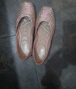 Trendy Women Rose Gold Embellished Bellies Comfort