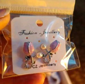 Cute Tulip & Pearl Earrings