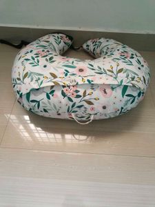Floral Nursing Pillow (feeding)