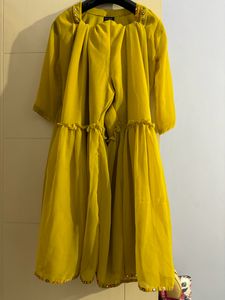 Kurta Set Comes With Sharara Pants