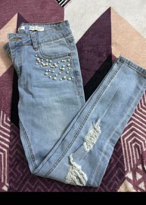 ⭐️clearance sale⭐️Coverstory pearl Ripped Jeans