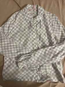 checkered long-sleeve button-down shirt