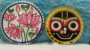 Combo: Lotus &amp; Lord Jagannath Lippan Art (2 Pcs)