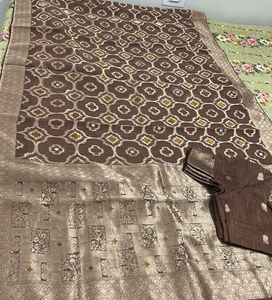 New-🪩Elegant Brown Saree with Blouse