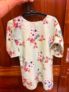 Light Green Floral V-Neck Top