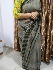 Stylish Grey Printed Saree