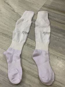 White Ravona Athletic Socks