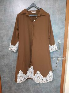 Elegant Brown Kurta Set with White Lace