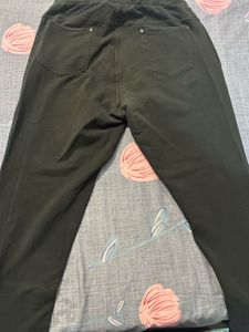 Laks*ita Black Casual Pants