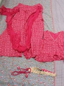 Ridhi Mehra Ruby Pink Georgette Foil Set
