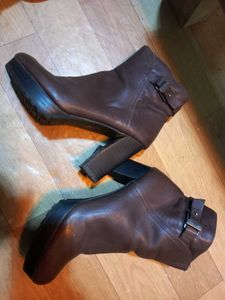 Chic Brown Leather Platform Boots