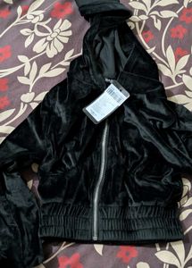xs size crop sweatshirt with cap Fix Rate