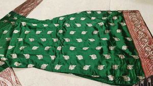 Emerald Green Silk women kurta with Silver Motifs