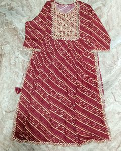 Neck Work Nayra Cut Suit