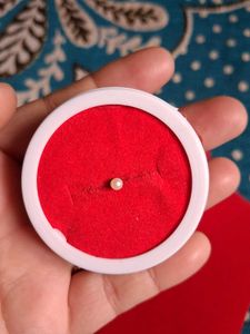 beautiful pearl nosepin gold