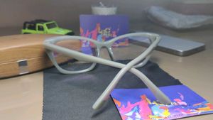 Stylish Grey Cat-Eye Eyeglasses