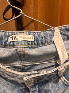Zara Light Wash Jeans