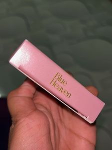 Blue Heaven Get Bright Compact Powder