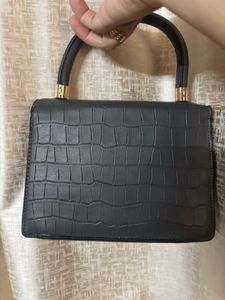 Chic Black Croc Embossed Handbag
