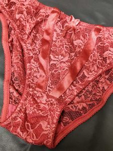Lace Briefs with Satin Bow Detail