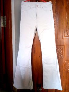 Light Wash Flared Jeans