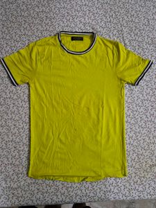 Zara Man Yellow T-Shirt