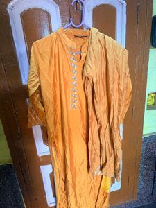 Yellow Kurta Set with Mirror Work