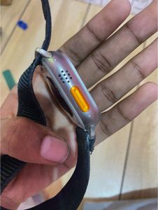 Smartwatch with extra 2bands &amp; charger