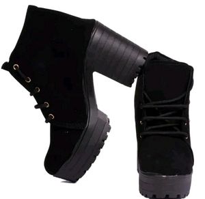 Black Boots