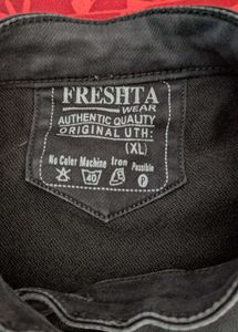 XL-BLACK DENIM JACKET